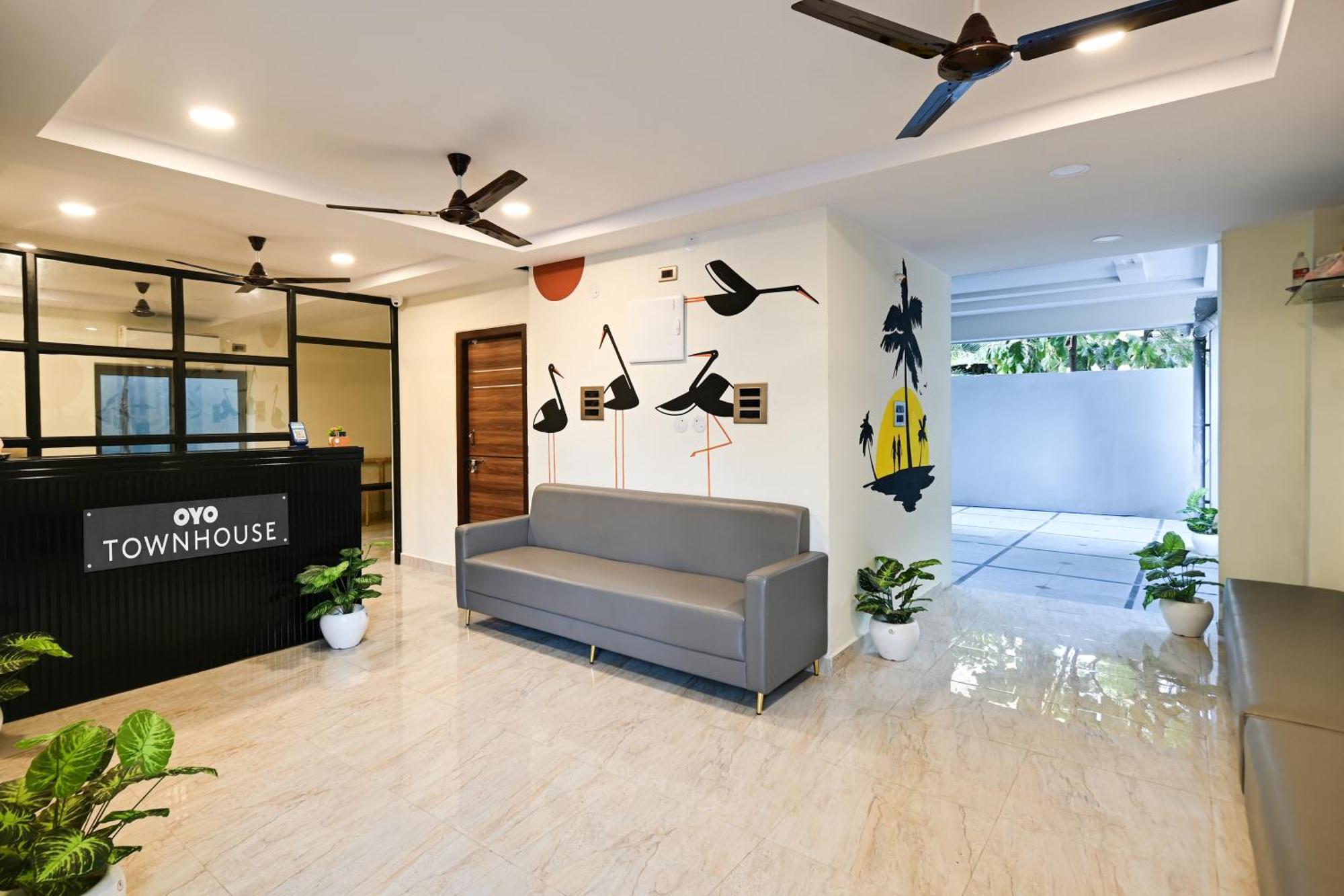 Super Townhouse De Alphabet Karmanghat Hyderabad Exterior photo