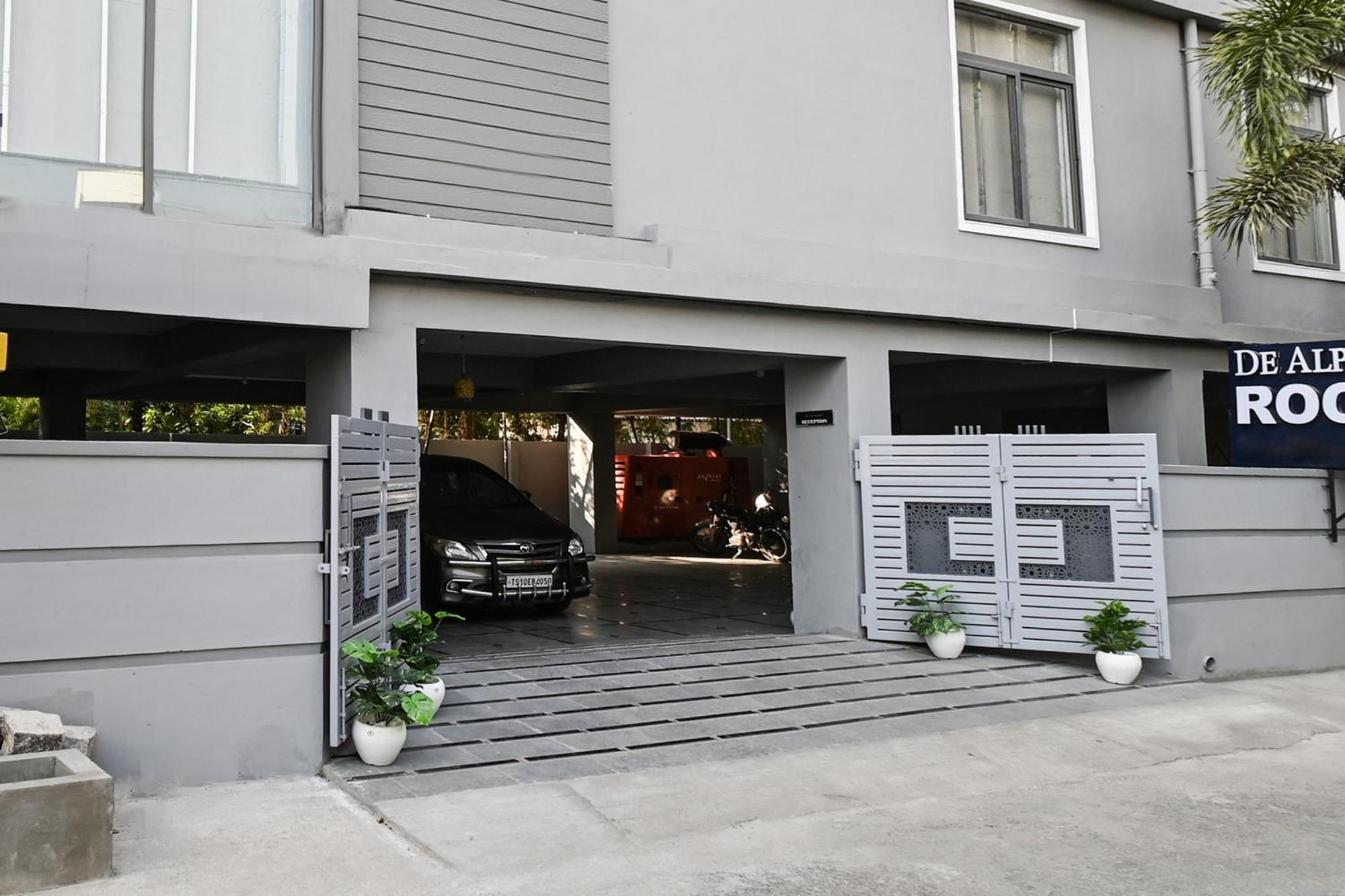Super Townhouse De Alphabet Karmanghat Hyderabad Exterior photo